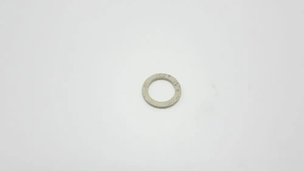 Unterlegscheibe aus Metall mit Rundung, auf einer weißen Fläche. Das Produkt wird von der Marke Remeha verwendet.